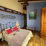 Hétvégi ház Casa Peluaga *