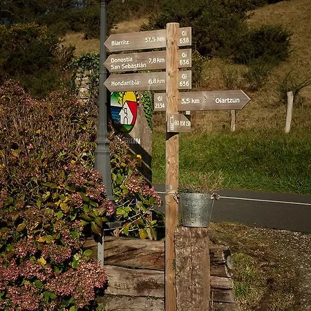 Casa Peluaga カントリーハウス *