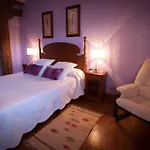 Casa Peluaga أويارتثون