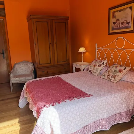 Casa Peluaga منزل ريفي