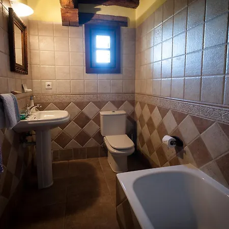 Casa Peluaga Ойярсун