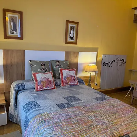 Casa Peluaga * أويارتثون