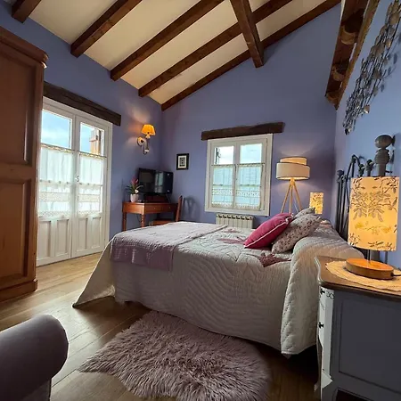 Casa Peluaga أويارتثون