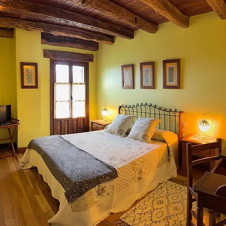 منزل ريفي Casa Peluaga *