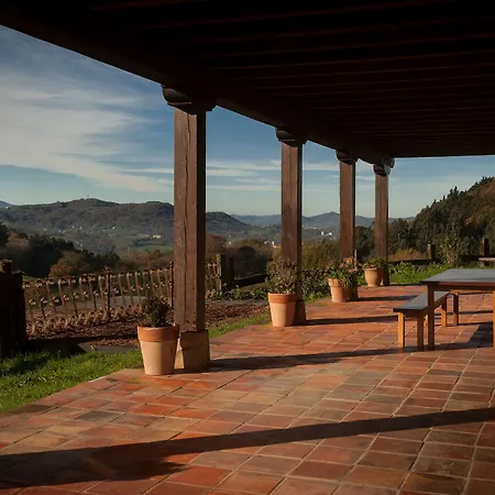 منزل ريفي Casa Peluaga أويارتثون