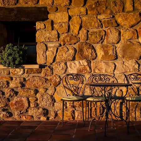 Casa Peluaga * أويارتثون